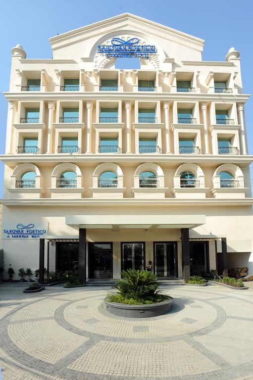 Sarovar Portico- Τζαλαντάρ Εξωτερικό φωτογραφία