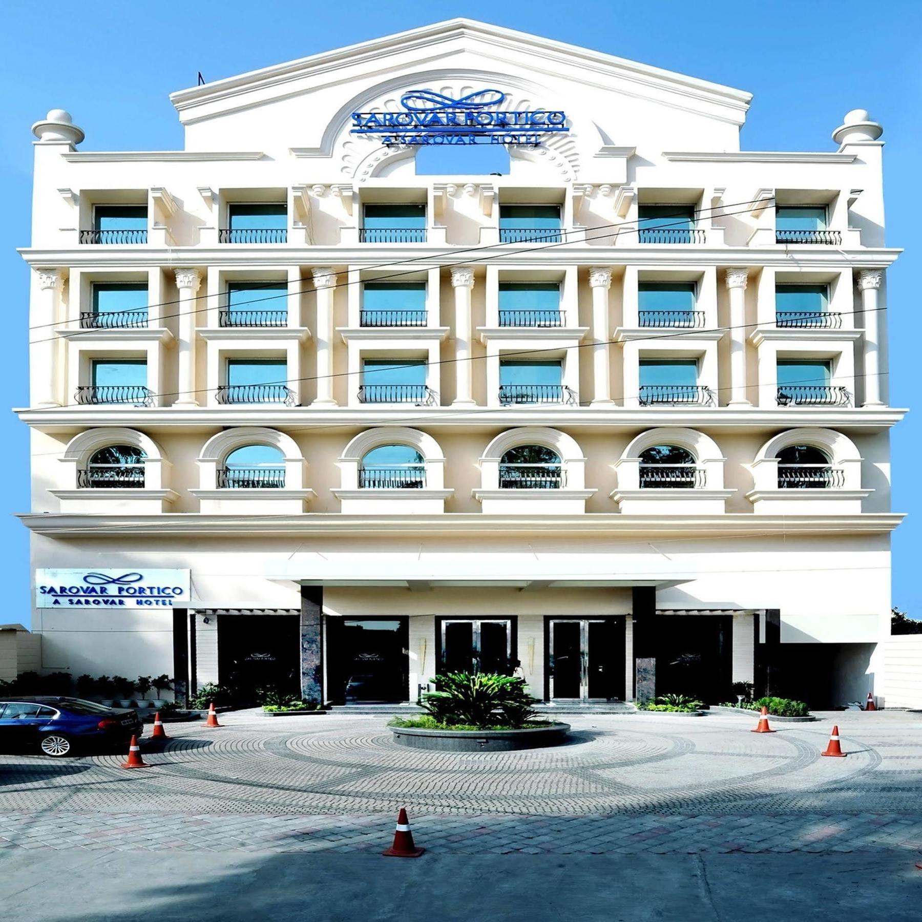 Sarovar Portico- Τζαλαντάρ Εξωτερικό φωτογραφία